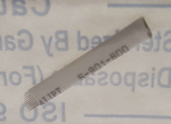 Hovedbilde CT-MICROBLADING 7 PUNKTS SLOPED BLADE 0,25mm (50 pakk)
